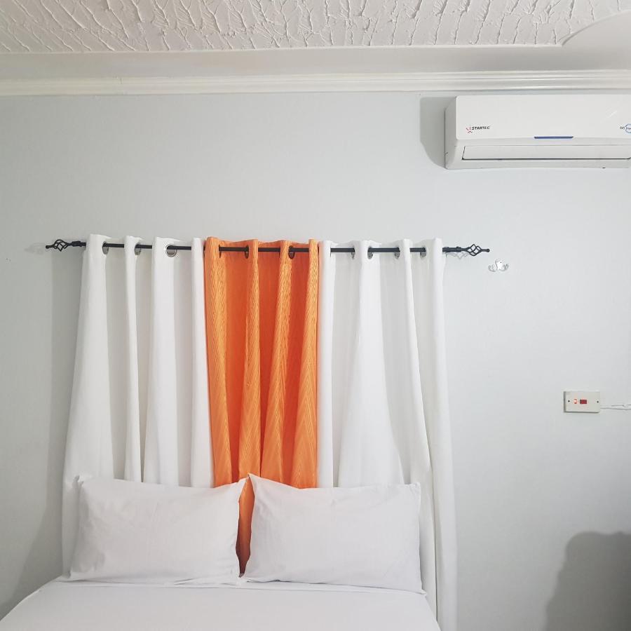 The Braemar Suite III New Kingston Exteriér fotografie